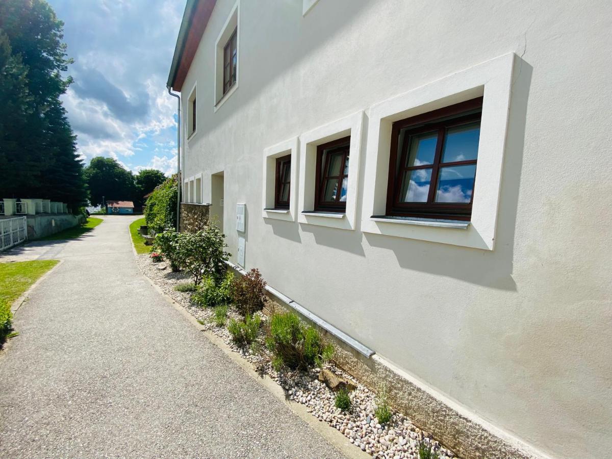 Apartmany V Ulicce Frymburk Bagian luar foto