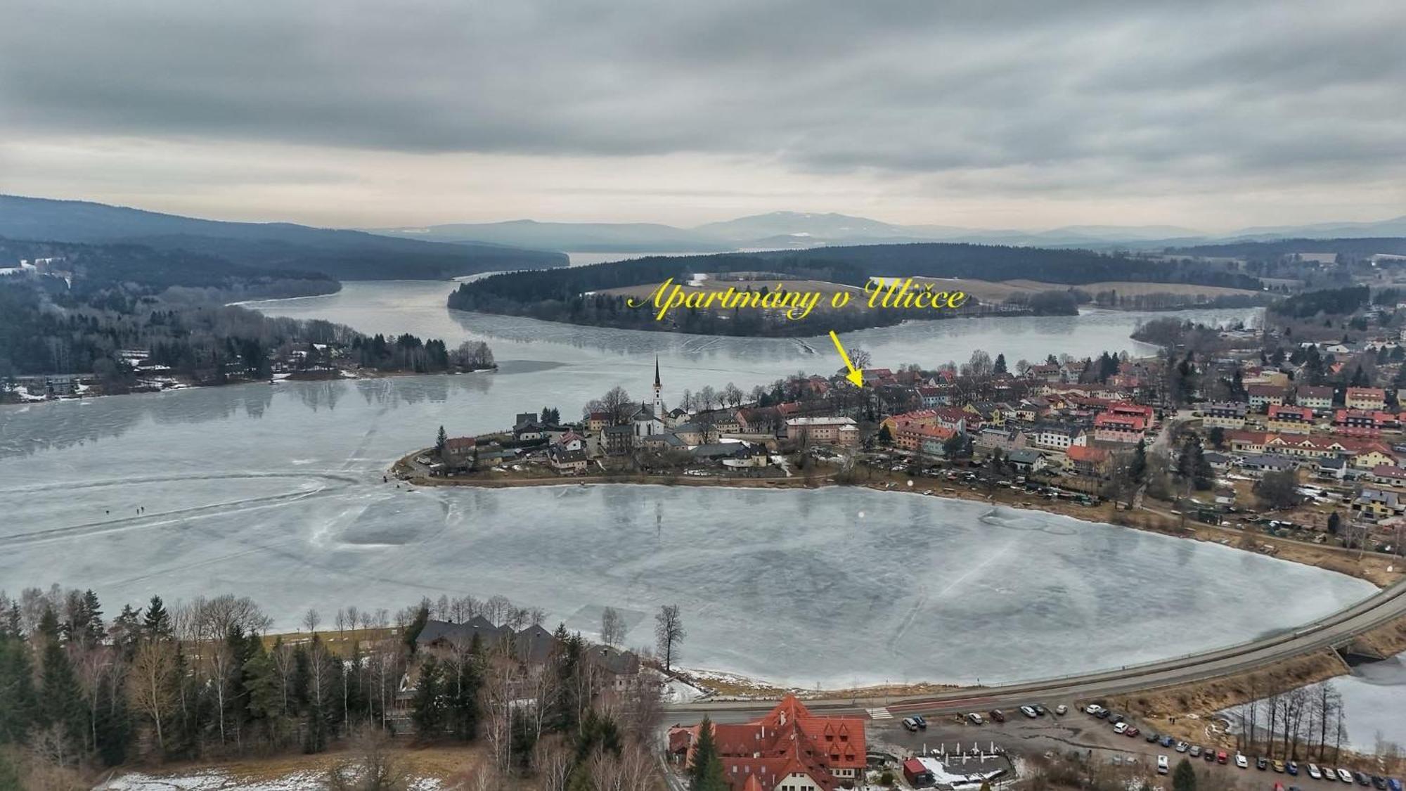 Apartmany V Ulicce Frymburk Bagian luar foto
